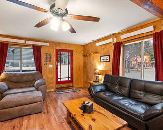 Brundage Bungalows - McCall - Living room