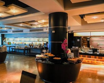 The Nouveau Chumphon Beach Resort And Golf - Chumphon - Buffet