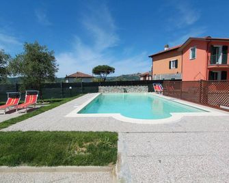 LA Fonda Casa Vacanze - Santo Stefano di Magra - Piscina