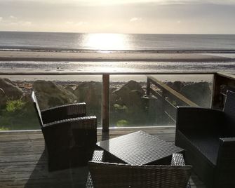 2 Bedroom Lodge, Beach Location, Fabulous Views - Stranraer - Balcony