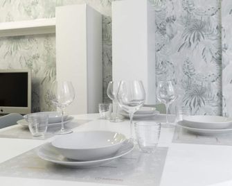 Italianway - Uguzzone 21 - Milão - Sala de jantar