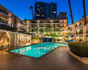Beverly Hills Plaza Hotel & Spa - Los Angeles - Piscina