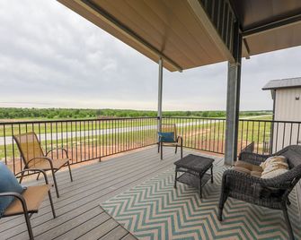 Airplane/Hanger Apartment 2 bedrooms 2bathrooms #4 - Salado - Balkon