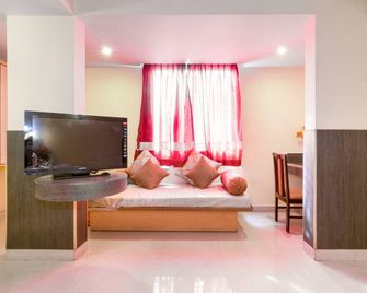 Octave Plaza Hotel - Bangalore - Sala de estar