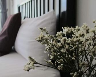 Cozy rooms 2 mins from BTS/Local Market/ Bangchak Area - Bangkok - Room amenity