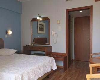 Economy Hotel - Athens - Bedroom