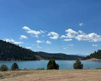 Newly-Built Modern Farmhouse In Lewistow - Lewistown