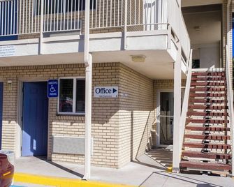 Motel 6 Colorado Springs Co - South/Metro Area - Colorado Springs - Edificio
