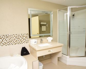 Days Inn by Wyndham Ottawa - Ottawa - Baño