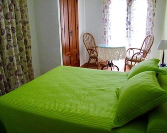 Hostal El Espinel - Zahara de los Atunes - Habitación