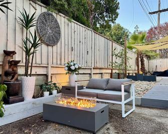 Family Top Pick, Mickey Dream Loft And Tree House, A Tiny Home Adventure - San Jose - Pátio