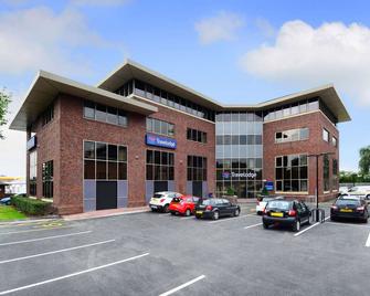 Travelodge Manchester Sale - Manchester - Building