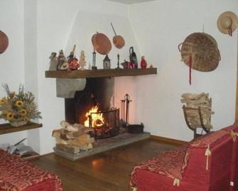 Residence Monterosa - Macugnaga - Living room