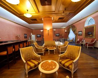 Petroff Palace Hotel - Moscow - Lounge