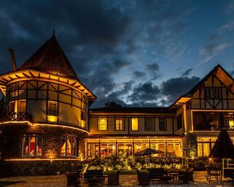 Hotel Vila Inglesa - Campos do Jordão - Building