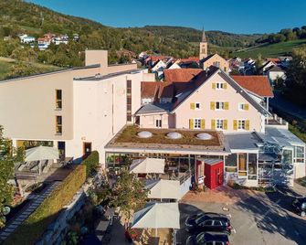Landhotel Wilder Mann - Eggingen - Building