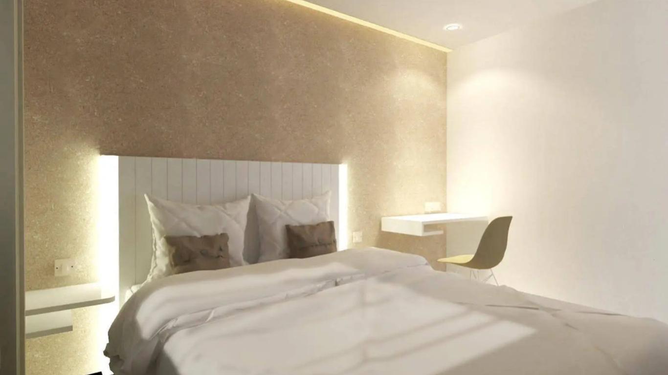 Hashtag 12 Boutique Hotel