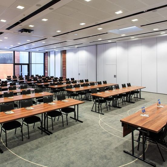 Warsaw Plaza Hotel image 1