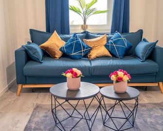 Comfort Suite - Family+Business - Gießen - Living room