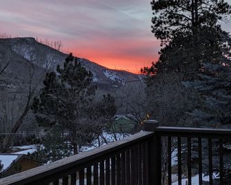 Cascade Retreat: Mountain Views, Great Location 10 MI To Colorado Springs - Cascade-Chipita Park - Balcony