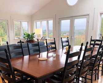 Firebrook - a peaceful retreat near Rhinebeck - Red Hook - Comedor