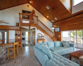Dolphin House for 2, Cayo Costa Island - Bokeelia - Living room