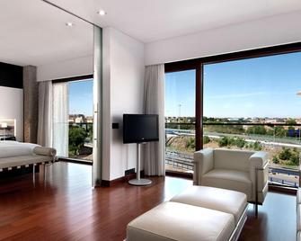Hilton Madrid Airport - Madrid - Wohnzimmer