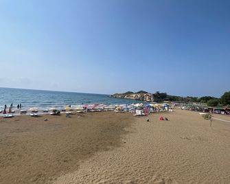 Otel Can - Erdemli - Beach