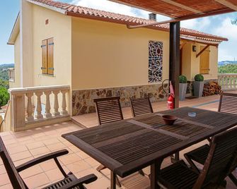 Nice home in Sant Cebria de Vallalt - 산트 세브리아 데 바얄타 - 발코니