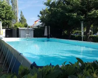 Camping Smeraldo - Trevignano Romano