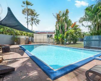 Tasman Holiday Parks - Torquay Palms - Hervey Bay - Piscine