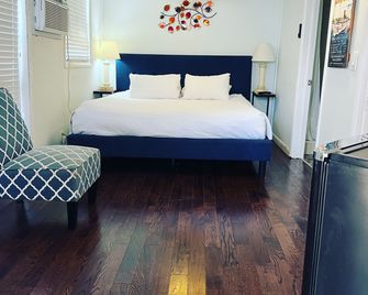 The Garden House - Key West - Bedroom