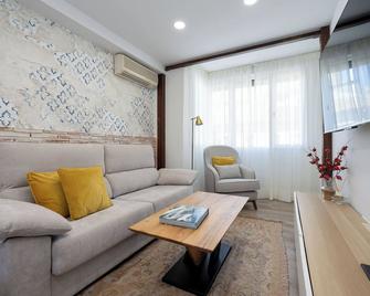 Royal View Suite - Granada - Living room