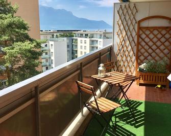Nr. 71modern And Spacious Studio With Balcony And Lake View - Montreux - Balcón
