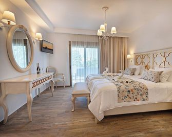 Delfina Boutique Hotel - Paralia Kourna
