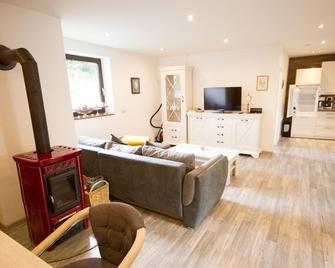 New, modern furnished vacation home (50 sqm) for 2 persons with fully equipped kitchen - Arnbruck - Salon