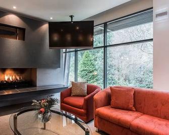 Panorama Retreat & Resort - Kalorama - Living room