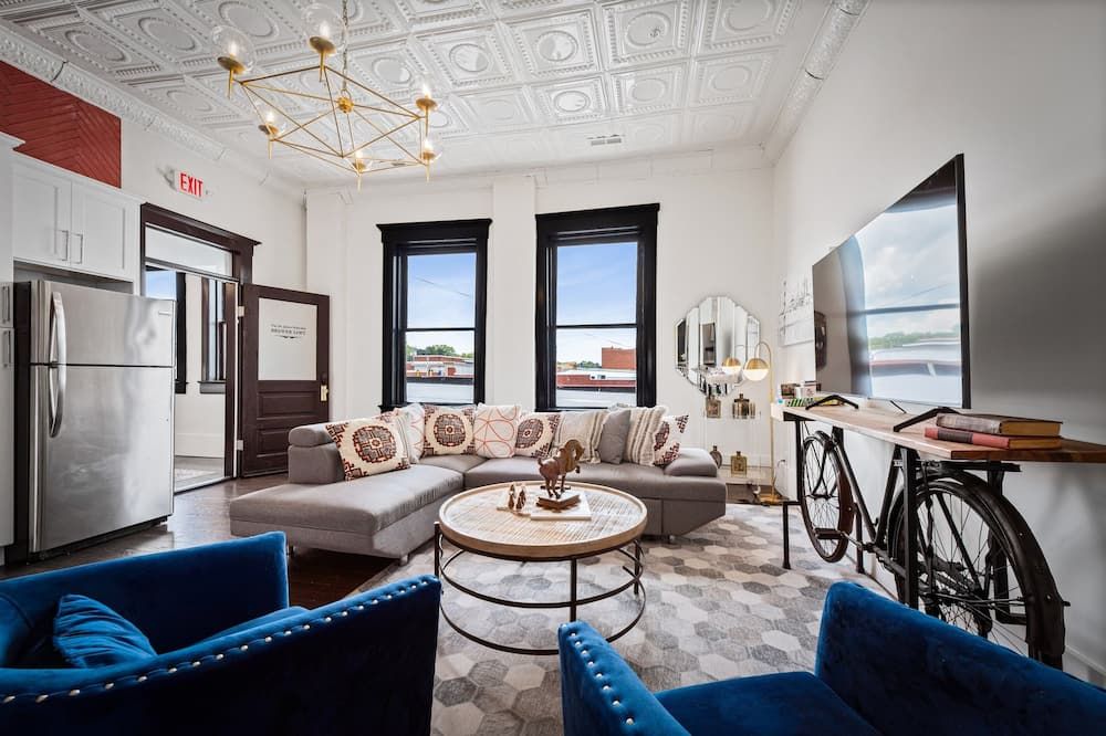 The Lofts on Gault:Brewer, Eclectic style in downtown Fort Payne - Fort Payne - Huiskamer