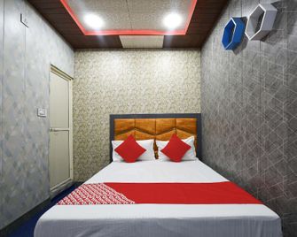 OYO Spot On Utsav Marriage Garden - Rāmgarh - Bedroom
