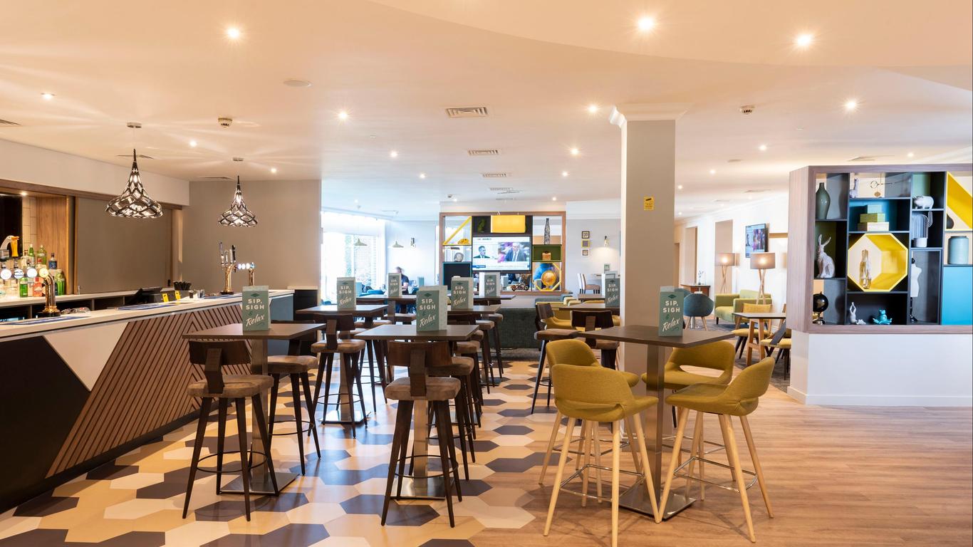 هوليداي إنر ٔ ايميم ت، ا، ٓي إم مجاي ت ي اي ايتش جي