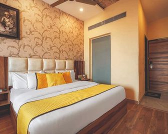 Crestline Sallow Club - Amritsar