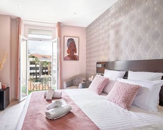 Hotel du Vieux Port - Saint-Raphaël - Habitación