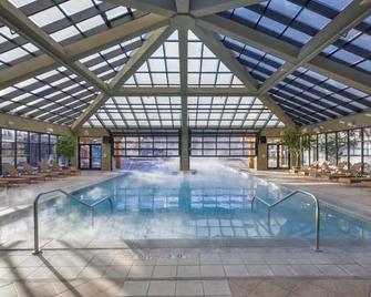 Presidential 4 bedroom suite with hot tub - 公園城 - 游泳池