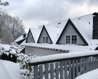 Landhotel Menke - Brilon - Gebouw