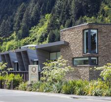 Queenstown Park Boutique Hotel