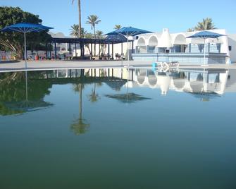 Le Grand Hotels Des Thermes - Mezraia - Pool