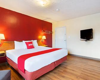 OYO Hotel North Lima Oh - Boardman - North Lima - Bedroom