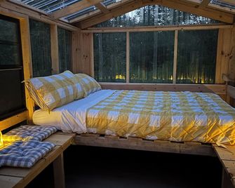 Bb Hideaway - Geneva - Bedroom