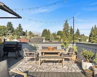 The Rooftop - Columbia City Retreat - Free Parking & Ev Point - Seattle - Balcony