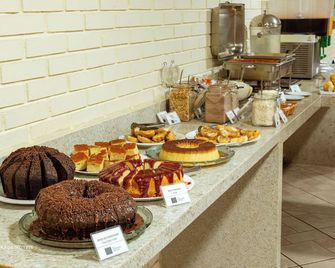 Rede Andrade Goiania Centro - Goiânia - Buffet